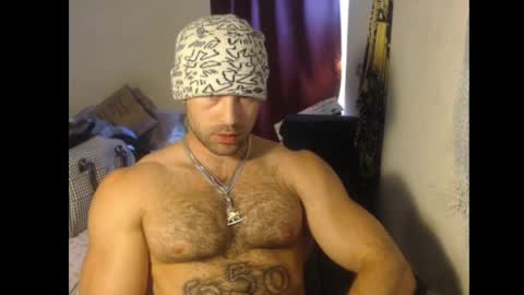Snapshot of izak144 chatting on 04/17/26, 09:29 izak144 online show from 04/17/26, 09:29