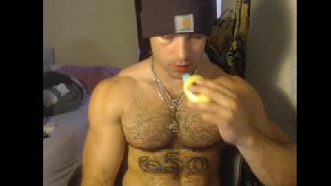 Snapshot of izak144 chatting on 05/02/26, 01:54 izak144 online show from 05/02/26, 01:54
