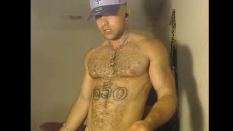 Snapshot of izak144 chatting on 06/05/26, 05:14 izak144 online show from 06/05/26, 05:14