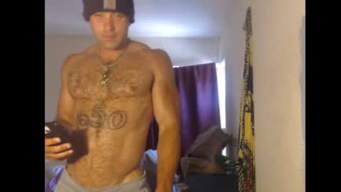 Snapshot of izak144 chatting on 06/25/26, 06:34 izak144 online show from 06/25/26, 06:34