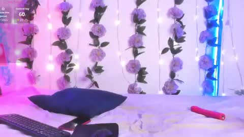 Snapshot of izan_02 chatting on 07/03/26, 11:11 izan online show from 07/03/26, 11:11
