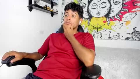 Izan online show from 10/25/25, 07:52