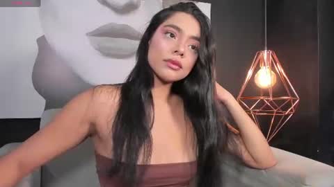 Snapshot of izanthorne chatting on 07/19/26, 01:59 Izan Thorne online show from 07/19/26, 01:59