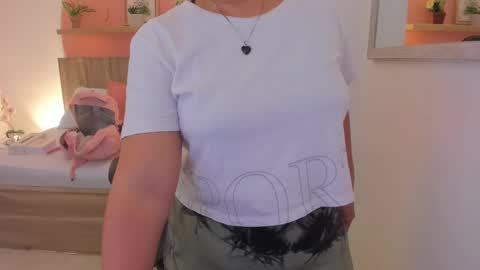 Iza online show from 01/03/25, 02:32