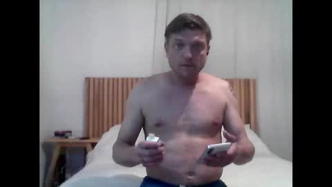 izealvaro online show from 09/14/25, 03:38