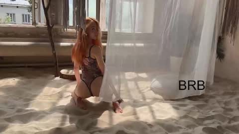 izi online show from 02/27/25, 06:20