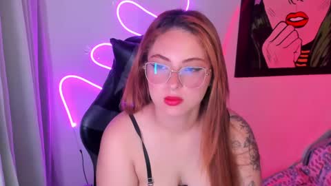 hot izys online show from 03/11/25, 07:04
