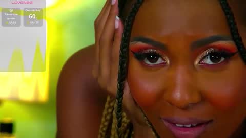 Snapshot of izzie_sugar chatting on 09/11/25, 08:09 Sugar Babe online show from 09/11/25, 08:09