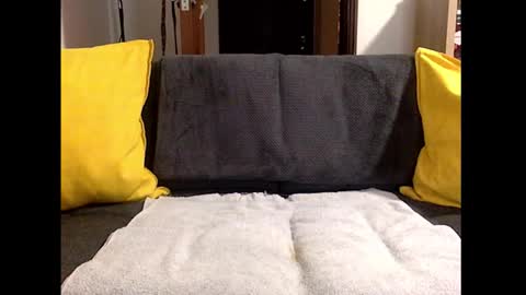 izzy53220 online show from 11/19/25, 08:47