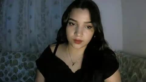 Snapshot of izzy_32 chatting on 01/19/26, 08:07 izzy_32 online show from 01/19/26, 08:07