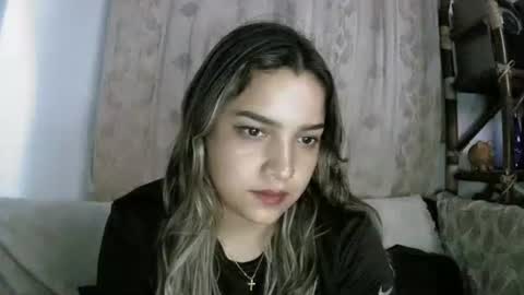 Snapshot of izzy_32 chatting on 04/19/26, 08:46 izzy_32 online show from 04/19/26, 08:46