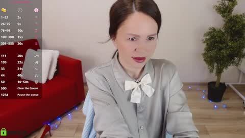 Queen of nylon  Victoria online show from 04/09/26, 05:18