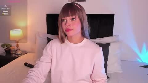 Izzy vega  online show from 02/09/25, 10:32