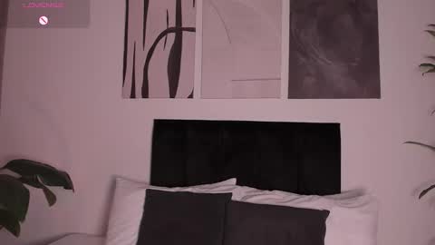 Izzy vega  online show from 11/03/25, 12:46