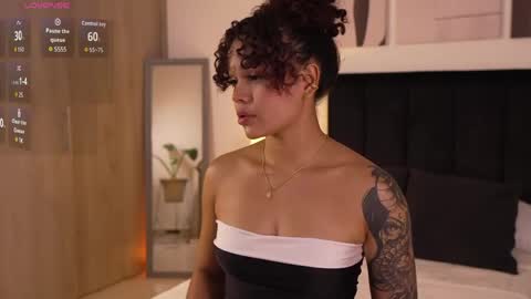 Snapshot of izzy_vega chatting on 04/09/26, 02:11 Izzy vega online show from 04/09/26, 02:11