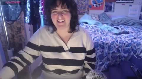 Snapshot of izzyishottttt chatting on 01/16/26, 07:40 izzyishottttt online show from 01/16/26, 07:40