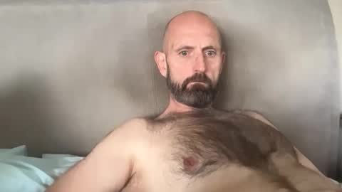 izzysboytoy1 online show from 05/14/26, 12:23