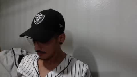 Snapshot of j0nnyk1ng chatting on 10/16/25, 08:15 Mugen online show from 10/16/25, 08:15