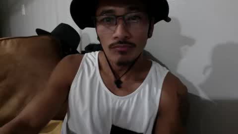 Snapshot of j0nnyk1ng chatting on 11/12/25, 08:48 Mugen online show from 11/12/25, 08:48