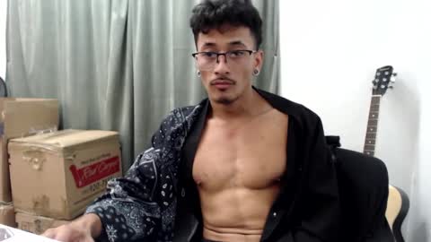 Snapshot of j0nnyk1ng chatting on 03/13/26, 09:05 Mugen online show from 03/13/26, 09:05