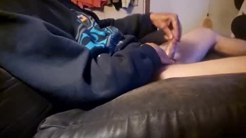 Snapshot of j1025402 chatting on 11/11/25, 11:27 j1025402 online show from 11/11/25, 11:27