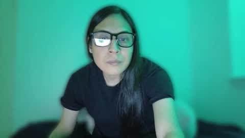 Snapshot of j4ckoff chatting on 12/21/25, 01:57 j4ckoff online show from 12/21/25, 01:57