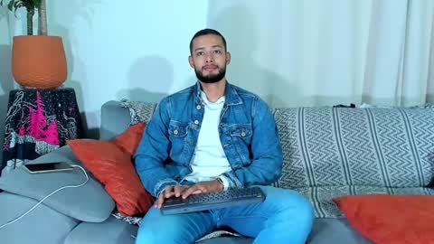 Calix  Independient model Insta and twt Calixsnake online show from 12/08/24, 05:29