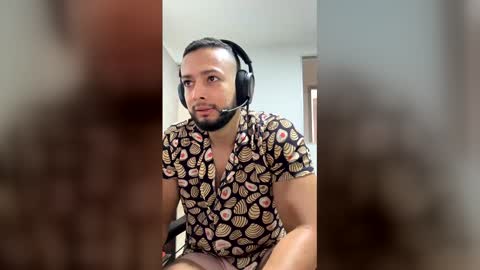 Calix  Independient model Insta and twt Calixsnake online show from 12/18/25, 06:25