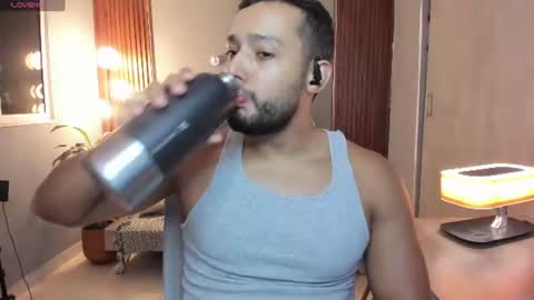 Snapshot of j_calix chatting on 06/27/26, 01:21 Calix Independient model Insta and twt Calixsnake online show from 06/27/26, 01:21