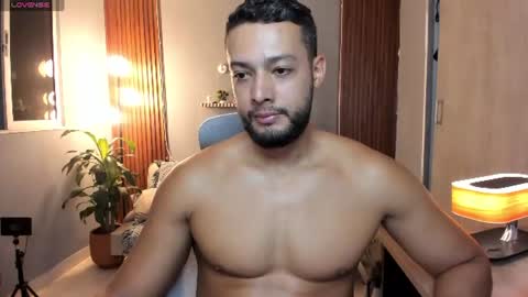 Snapshot of j_calix chatting on 07/15/26, 11:32 Calix Independient model Insta and twt Calixsnake online show from 07/15/26, 11:32