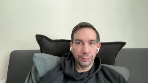 Snapshot of j_dc chatting on 06/18/26, 12:31 j_dc online show from 06/18/26, 12:31
