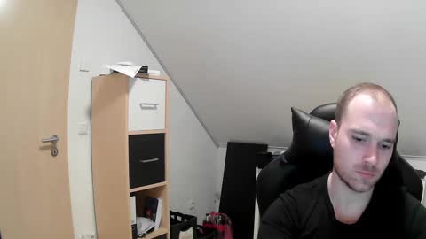 here4y online show from 03/09/25, 09:25