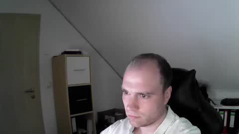 here4y online show from 10/12/25, 08:57