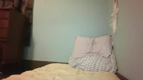 j_lion85 online show from 11/28/25, 07:00