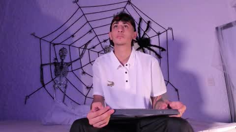 j_martony online show from 10/29/25, 03:31