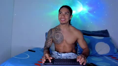 i am juan musiry independent model  online show from 11/10/25, 12:31