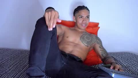 i am juan musiry independent model  online show from 01/19/26, 05:22