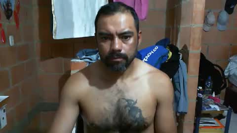 Snapshot of j_smiht02 chatting on 04/13/26, 01:44 james online show from 04/13/26, 01:44