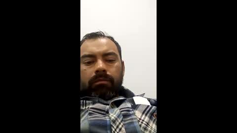 Snapshot of j_smiht02 chatting on 04/23/26, 12:26 james online show from 04/23/26, 12:26