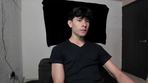 Snapshot of j_u_p_i_t_e_r chatting on 12/03/24, 11:11 Noah online show from 12/03/24, 11:11