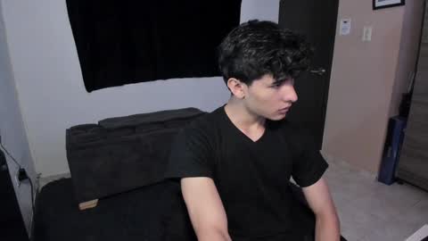 Snapshot of j_u_p_i_t_e_r chatting on 12/09/24, 11:47 Noah online show from 12/09/24, 11:47