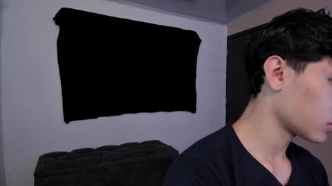 Snapshot of j_u_p_i_t_e_r chatting on 12/14/24, 12:55 Noah online show from 12/14/24, 12:55