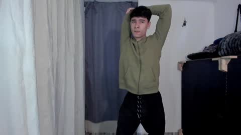 Snapshot of j_u_p_i_t_e_r chatting on 02/06/25, 02:26 Noah online show from 02/06/25, 02:26