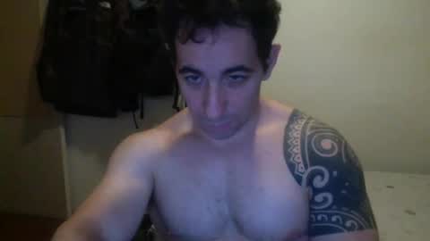 Snapshot of ja16 chatting on 12/15/25, 01:48 ja16 online show from 12/15/25, 01:48