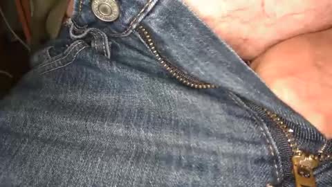 Snapshot of ja2923 chatting on 12/21/25, 01:51 ja2923 online show from 12/21/25, 01:51