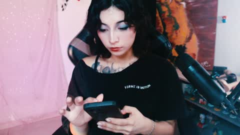 Snapshot of jaadee18 chatting on 03/28/26, 05:51 jade 18 online show from 03/28/26, 05:51