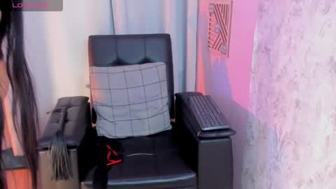 Snapshot of jaadewest_ chatting on 05/28/26, 11:18 Jade West online show from 05/28/26, 11:18