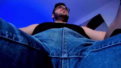 Snapshot of jace_thorne chatting on 11/28/25, 04:26 Jace online show from 11/28/25, 04:26