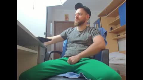 Snapshot of jaceblaze chatting on 09/24/25, 02:59 Jace online show from 09/24/25, 02:59