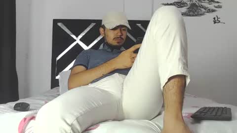 Snapshot of jack03xx_ chatting on 01/10/25, 10:04 Jack online show from 01/10/25, 10:04